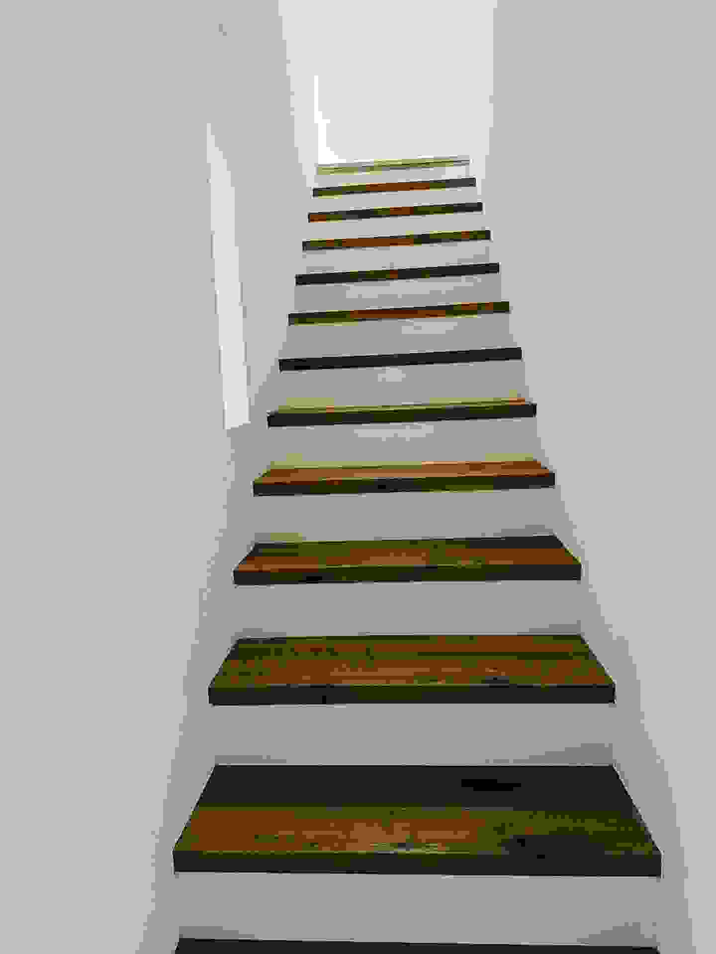 treppenaufgang_ug-eg.jpg