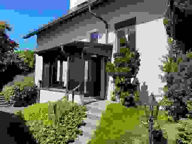 Zoom: eingang-zugang_haus.jpg