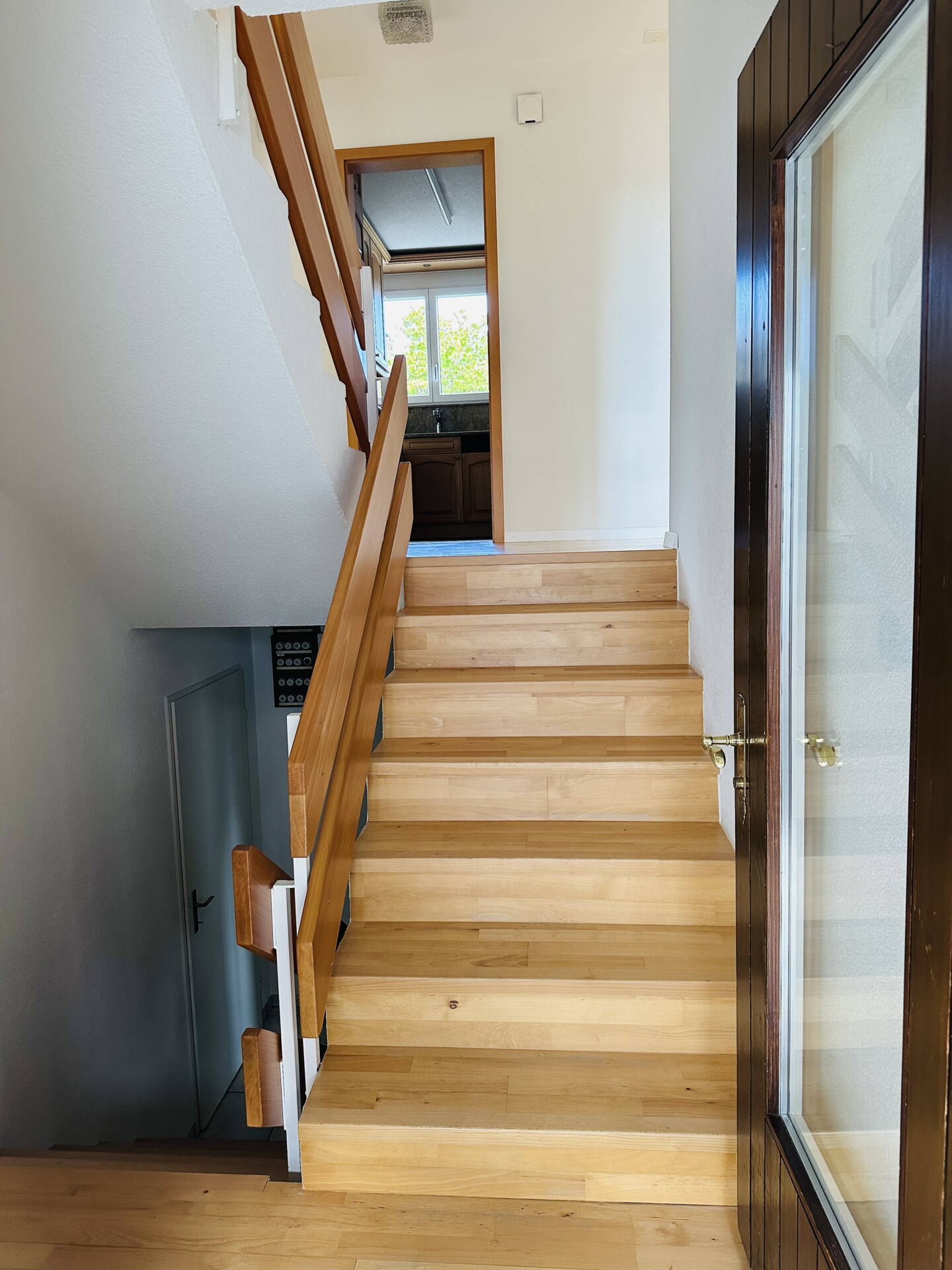 treppenaufgang_eg.jpg