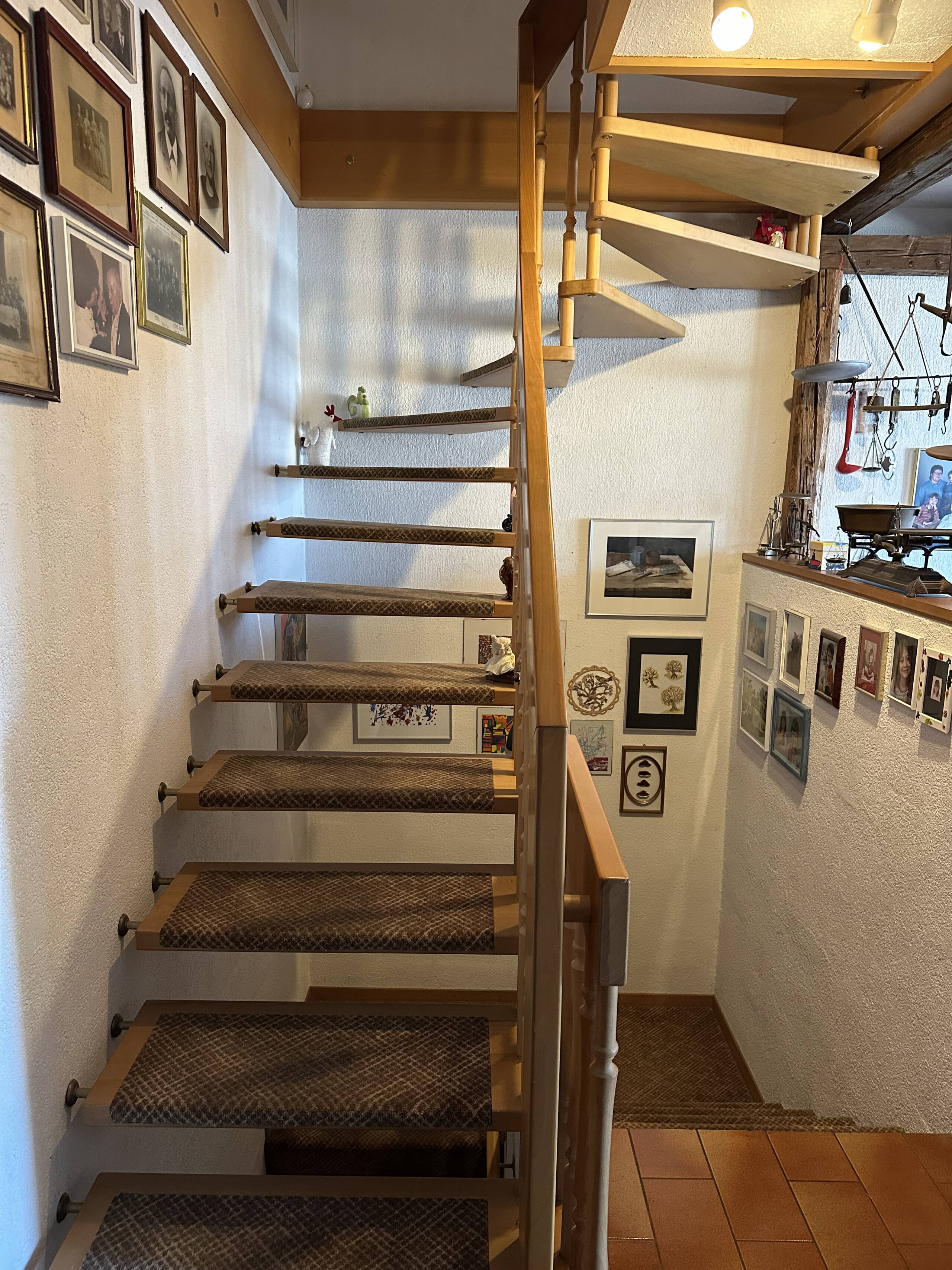 Zoom: aufgang_dg.jpg